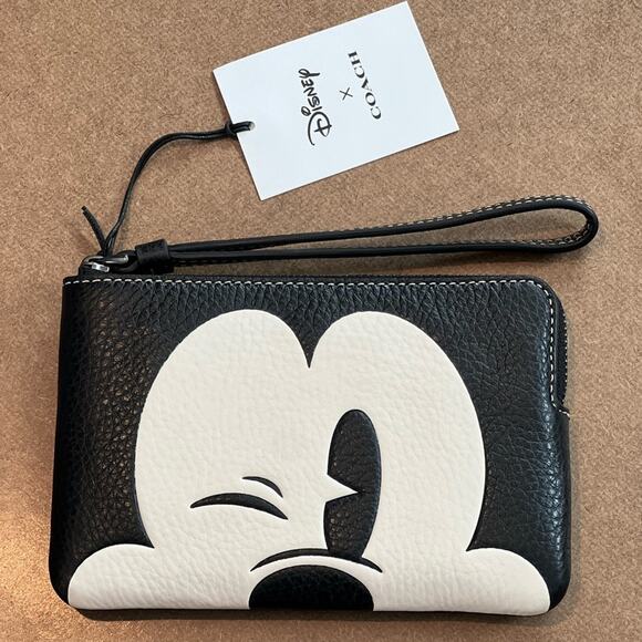 C03 NWT Disney X Coach Corner Zip Wristlet With Wink Mickey Mouse - Picture 1 of 3